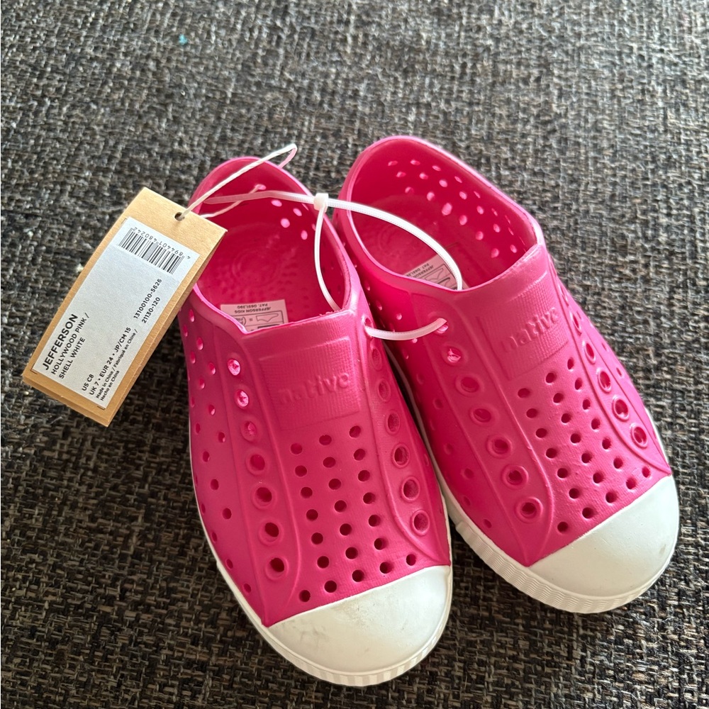 Native Kids Water Shoes - Vibrant Pink